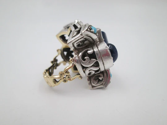 Chevalier style women's ring. Sterling silver & 18k gold. Turquoises and lapis lazuli. 1950's