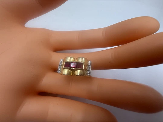 Chevalier women's ring. 18 karat yellow gold. Rubies and diamonds. 1930's Chevalier women's ring. 18 karat yellow gold. Rubies and diamonds. 1930's