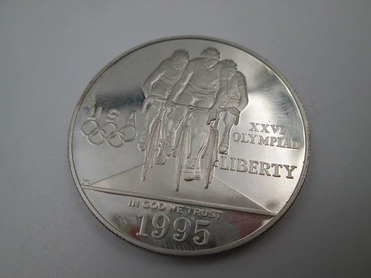 Cinco monedas de un dólar. XXVI Juegos Olímpicos de Atlanta. Plata de ley. 1995. EEUU