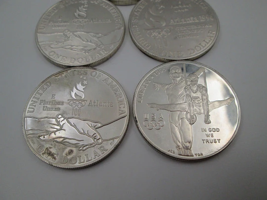 Cinco monedas de un dólar. XXVI Juegos Olímpicos de Atlanta. Plata de ley. 1995. EEUU