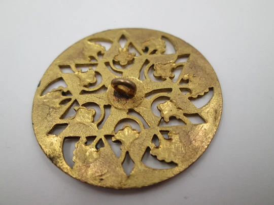 Circle openwork button. Gold plated and colours enamel. Flowers motifs. 1970's