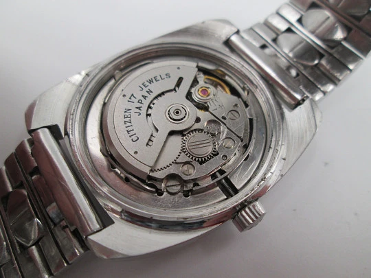 Citizen automatic men's wristwatch. Stainless steel. Calendar. Bracelet. Japan. 1970's