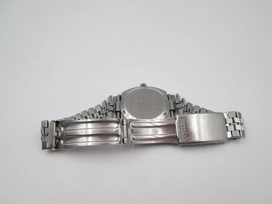 Citizen automatic watch. Stainless steel. Calendar. Bracelet. Blue sphere. Japan. 1970's