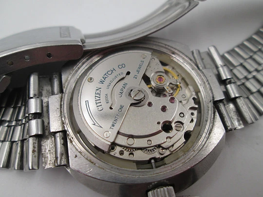 Citizen automatic watch. Stainless steel. Calendar. Bracelet. Blue sphere. Japan. 1970's