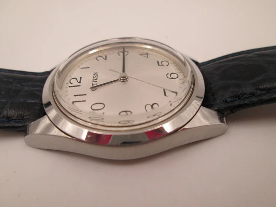 Citizen men's wristwatch. Stainless steel. Manual wind. Leather strap. 1970's. Japan