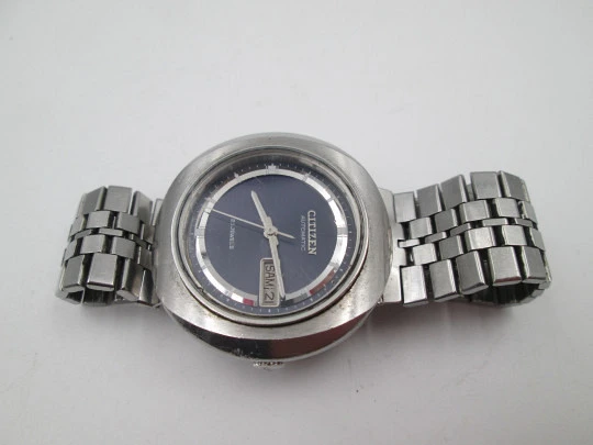 Citizen. Acero inoxidable. Automático. Esfera azul. Caja elíptica. Brazalete. Calendario. 1970 Citizen. Acero inoxidable. Automático. Esfera azul. Caja elíptica. Brazalete. Calendario. 1970