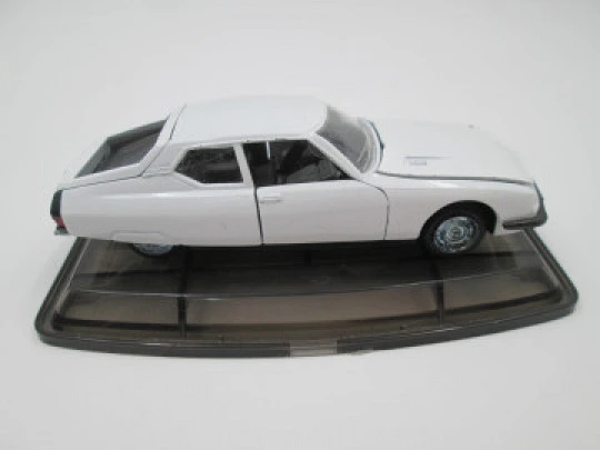 Citroën SM coche miniatura metal. Modelo 339. Auto Pilen. Escala 1:43. España. 1974