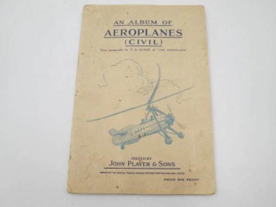 Civil aeroplanes picture cards album. John Player & Sons. 50 colour images. 1940's