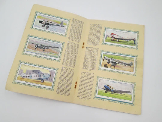 Civil aeroplanes picture cards album. John Player & Sons. 50 colour images. 1940's