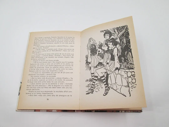 Claudina en Santa Clara. Enid Blyton. Libro ilustrado. Tapas duras. Molino, 1981