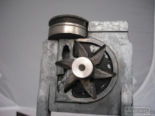 Clou office mechanical pencil sharpener. Cast iron and metal