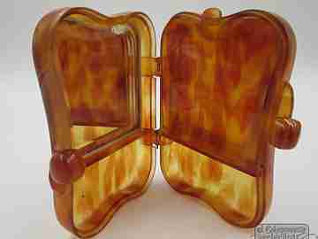 Clutch purse powder compact. Bakelite. 1950's. Mirror. Ball clasp