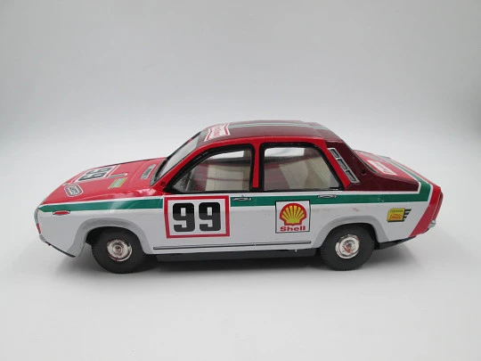 Coche Renault 12 Rally eléctrico teledirigido. Hojalata litografiada. Juguetes Paya. Caja