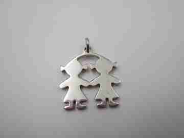 Colgante para mujer. Plata de ley 925. Pareja de niñas. Italia. 2000