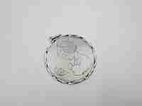 Colgante plata de ley Primera Comunión. Joyería Malde. Grabado niño. 1990