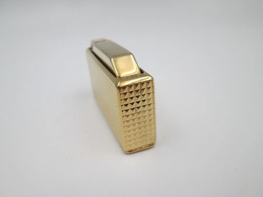 Colibri Mini Monogas pocket lighter. Gold plated. Diamond pattern. Box. England. 1970's