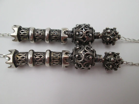 Collar charro para mujer. Plata de ley 925. Esferas caladas y castilletes. 1990