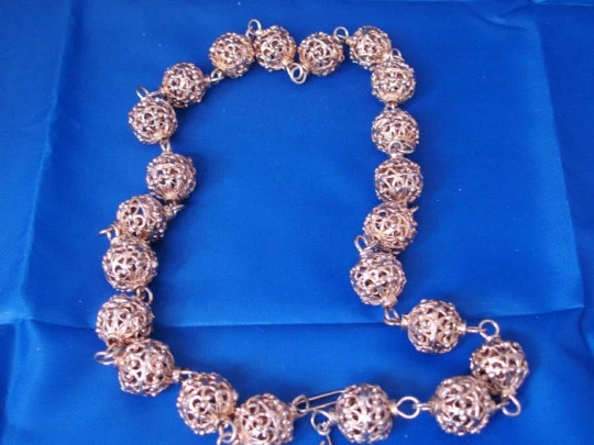 Collar de bolas. Plata de ley vermeil 925 milésimas. Joyería popular. Años 70