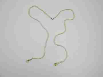Collar para mujer. Cuentas marfil y remates citrinos. Aros oro blanco. 1950