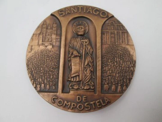 Compostela Holy Year 1993 bronze medal. High relief. ESM. Santiago apostle