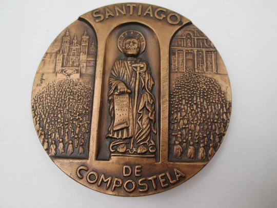 Compostela Holy Year 1993 bronze medal. High relief. ESM. Santiago apostle