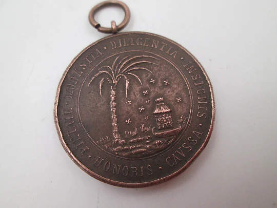 Copper medal. Sacred Heart School Barcelona. Handle and ring on top. 1950's. Spain