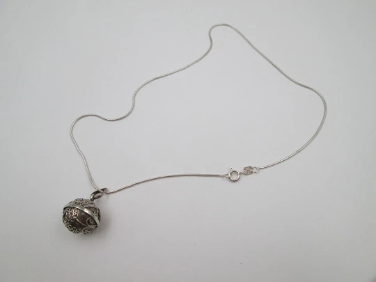 Cord with decorated sphere caller of angels. 925 sterling silver. Spain