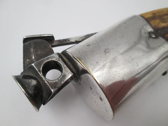 Cortapuros de despacho Pfeilring (Solingen). Cuerno de asta y acero niquelado. Alemania