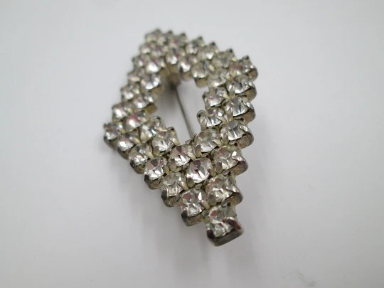 Costume jewelry brooch. Silver metal & rhinestones. Rhombus shape. 1960's