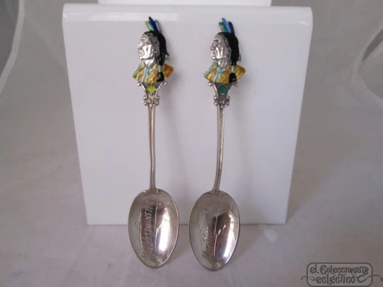 Couple coffee spoon. Silver and polychrome enamel. Canada