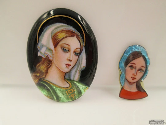 Couple of colours enamels on copper. 1940's. Spain. Virgin Mary