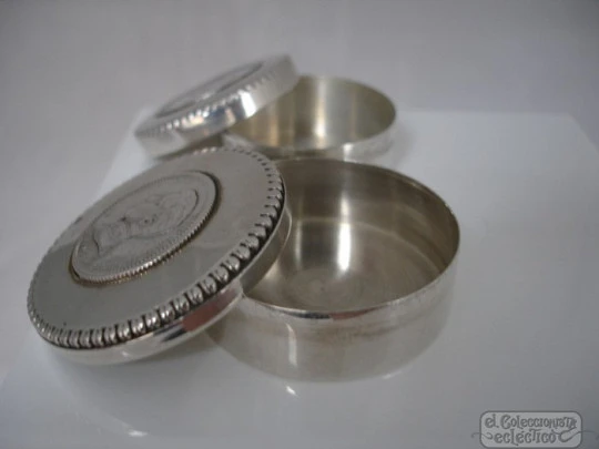 Couple of pill boxes. Silver. 1970's. One peseta King Alfonso XIII