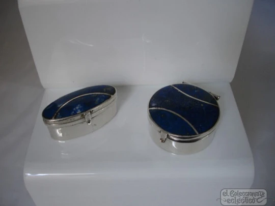 Couple of pill boxes. Sterling silver. 1970's. Blue and black enamel