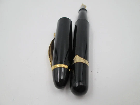 Creeks 'n' Creeks fountain pen and ballpoint set. Gold plated & black resin. France. 1980's