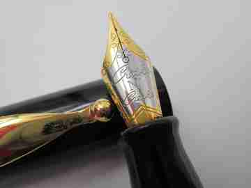 Creeks 'n' Creeks fountain pen and ballpoint set. Gold plated & black resin. France. 1980's