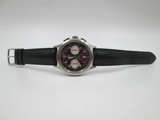 Cronógrafo automático Hamilton Khaki. Acero inoxidable. Esfera negra. Suiza. 2010