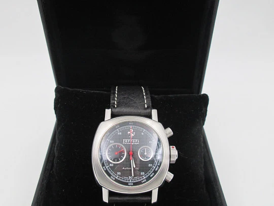 Cronógrafo Ferrari Panerai Granturismo. Acero inoxidable. Automático. Edición limitada. 2009