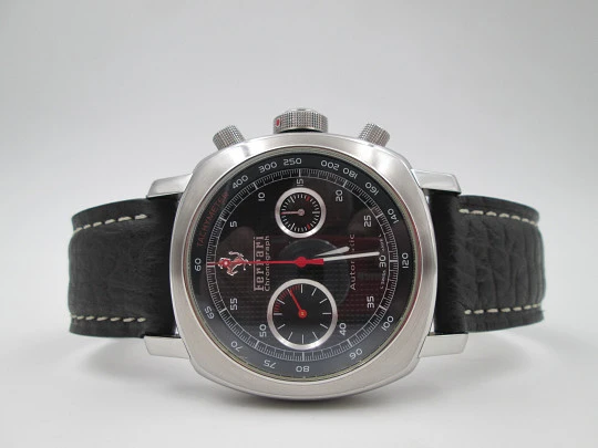 Cronógrafo Ferrari Panerai Granturismo. Acero inoxidable. Automático. Edición limitada. 2009
