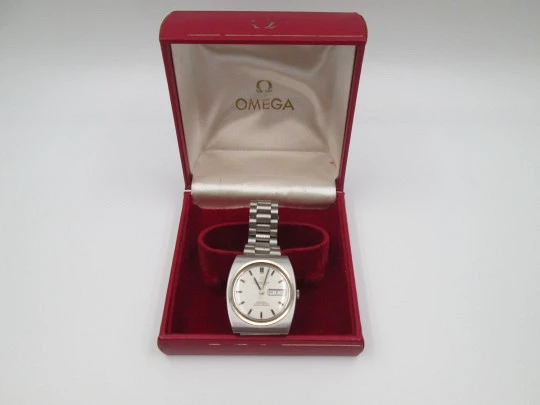 Cronómetro Omega Constellation. Acero inoxidable. Automático. Brazalete. Estuche