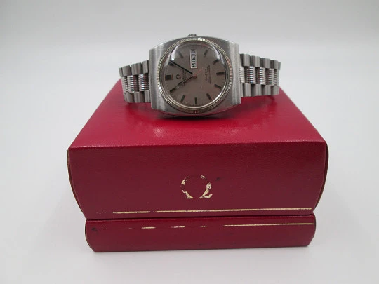 Cronómetro Omega Constellation. Acero inoxidable. Automático. Brazalete. Estuche