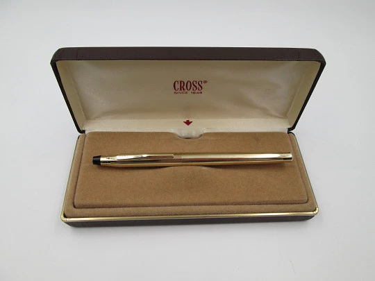 Cross Century Classic. 10k rolled gold. Lines pattern. Box. Converter. 1990's