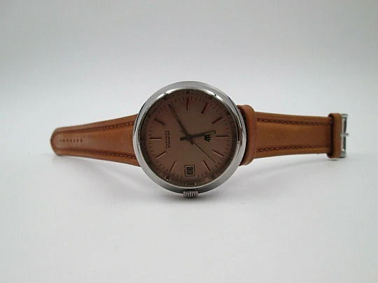 Crown. Chrome metal & stainless steel. Automatic. 1970's. Calendar. Strap