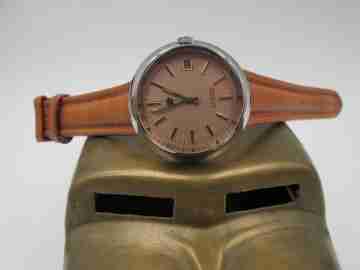 Crown. Chrome metal & stainless steel. Automatic. 1970's. Calendar. Strap