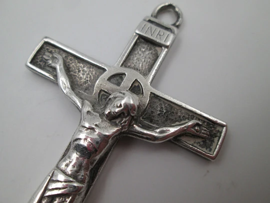 Crucifijo para conventos. Plata de ley 925 milésimas. Argolla. España. 1990