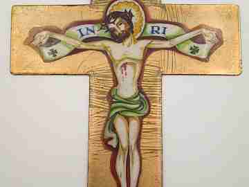 Cruz antigua. Esmalte sobre cobre. Años 40. Jesús crucificado