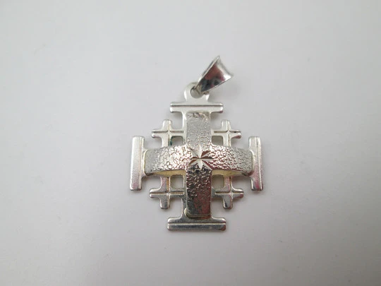 Cruz de Jerusalén / Cruz de las Cruzadas colgante. Plata de ley 925 milésimas. 1990
