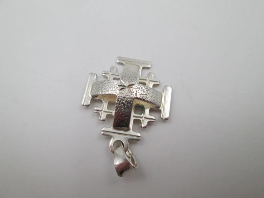 Cruz de Jerusalén / Cruz de las Cruzadas colgante. Plata de ley 925 milésimas. 1990