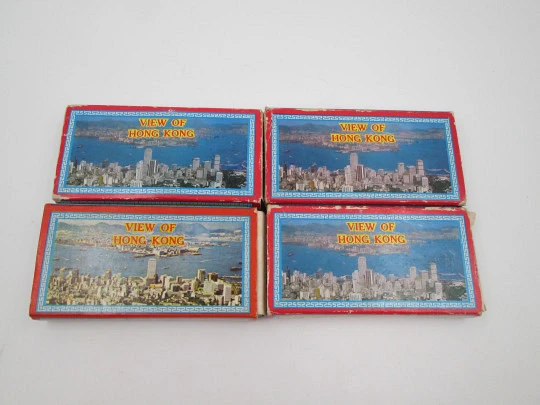 Cuatro cajas de diapositivas de Hong Kong. 44 imágenes color película Eastman. 1970