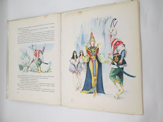 Cuentos Orientales. Ilustraciones a color Benvenuti. Fratelli Fabbri. Tapas duras. 1959