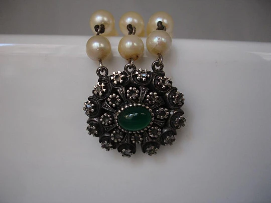 Cultured pearl necklace. 925 silver and gold. 1950. Marcasites